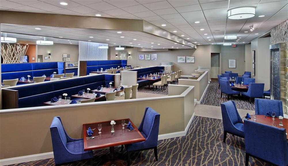 Sheraton Charlotte Airport Restaurant photo