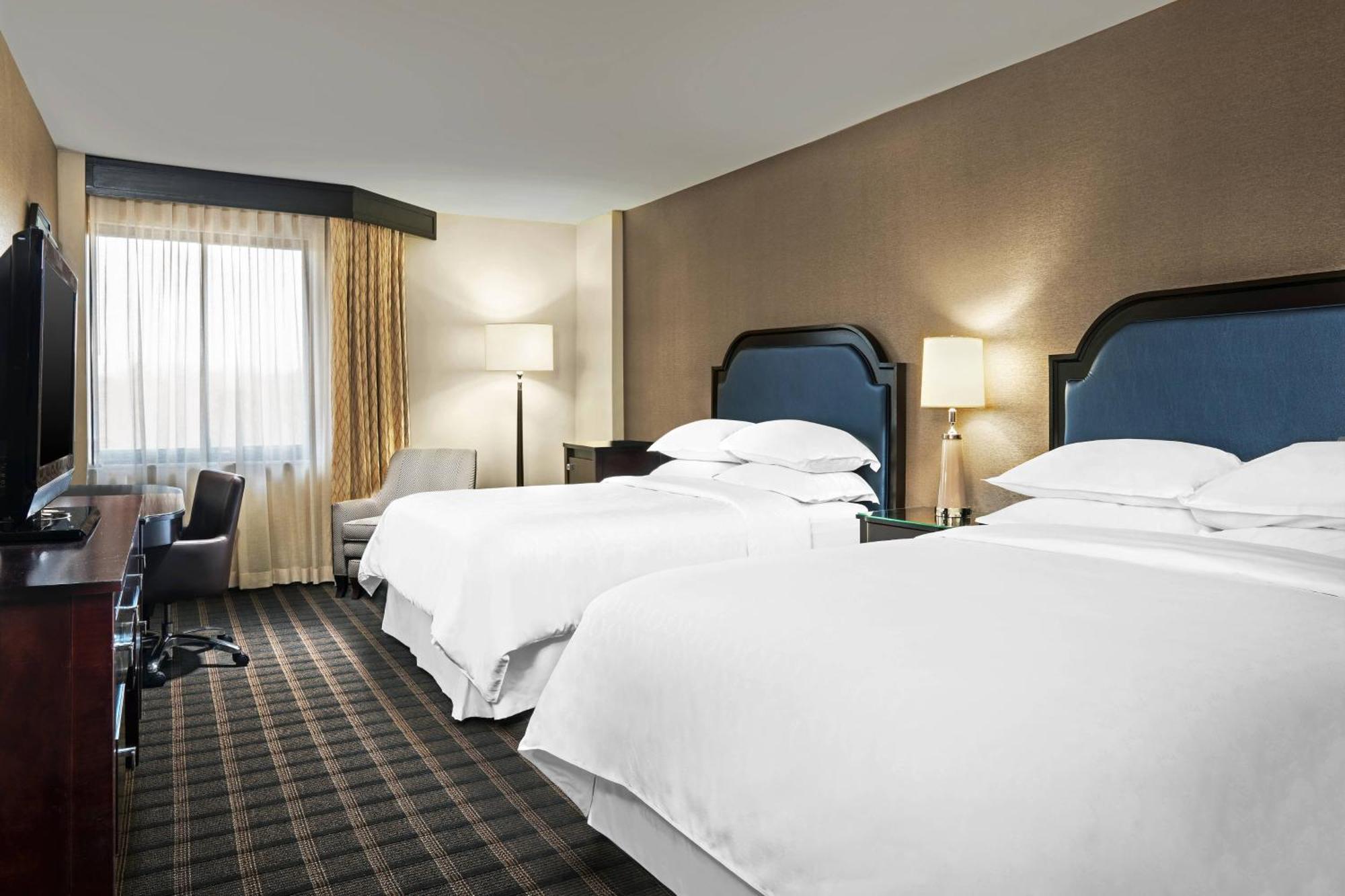 Sheraton Charlotte Airport Exterior photo