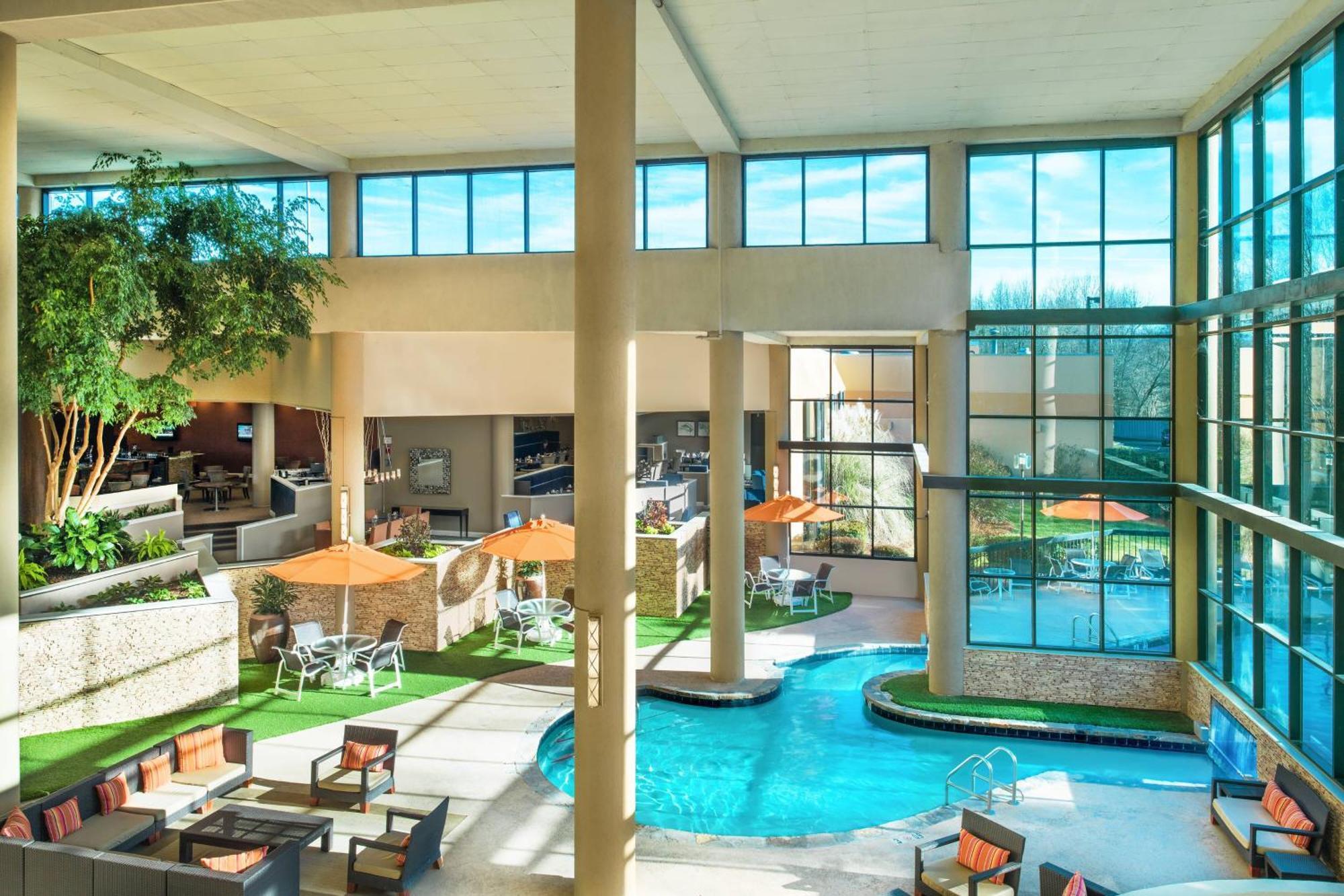 Sheraton Charlotte Airport Exterior photo