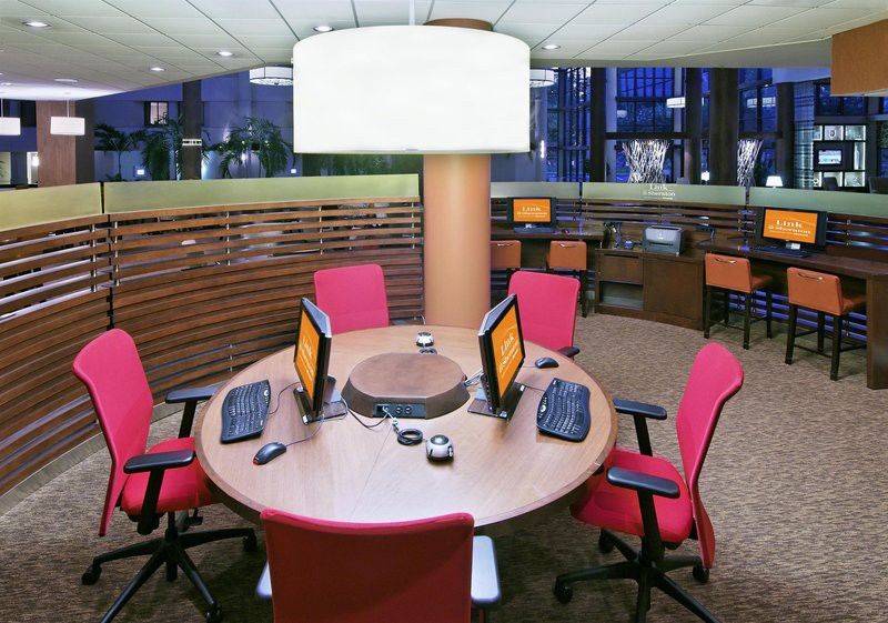 Sheraton Charlotte Airport Exterior photo