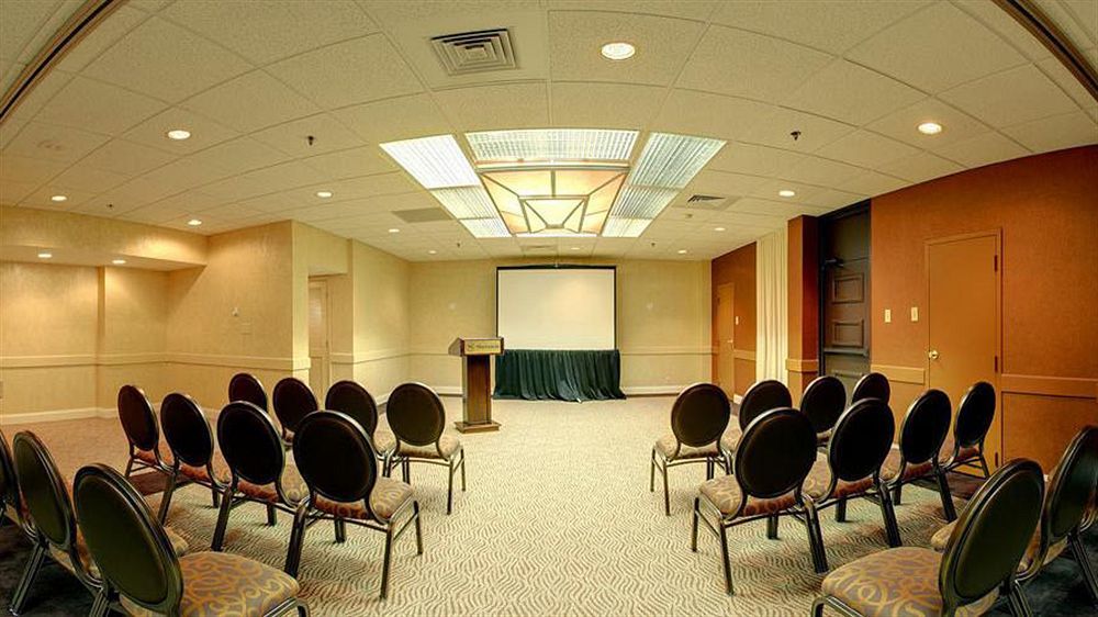 Sheraton Charlotte Airport Exterior photo